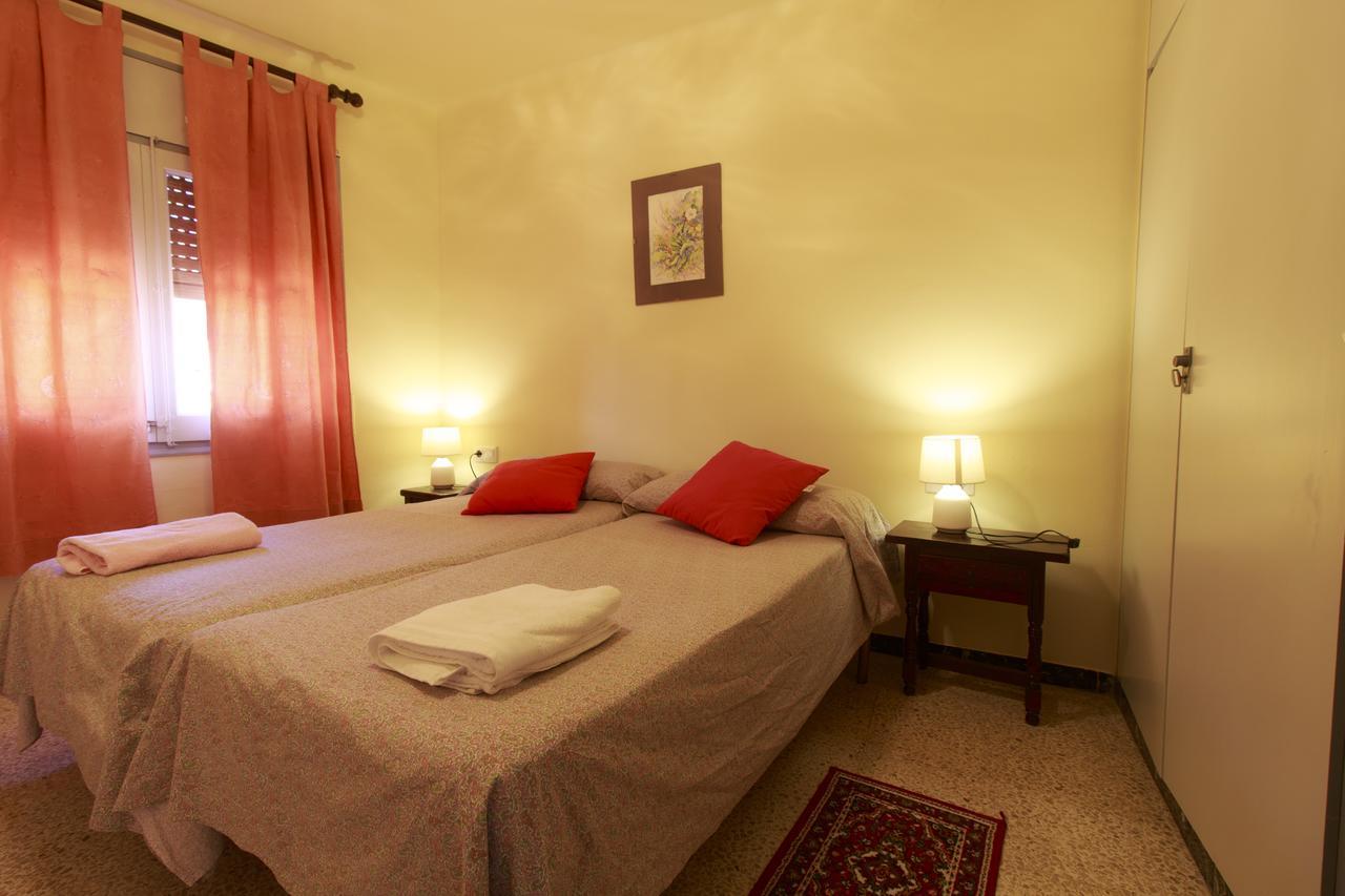 Ca La Conxita Hostal & Restaurante Hotel La Vajol ภายนอก รูปภาพ
